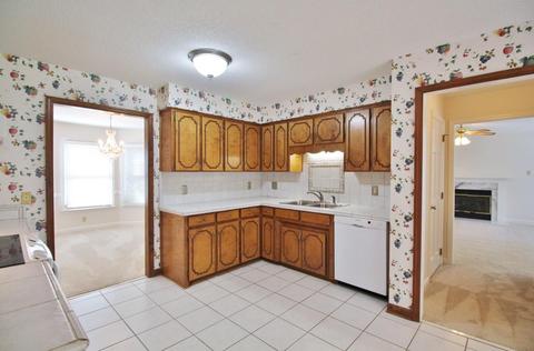 101 Gray Ct, Moore, SC 29369 photo 9