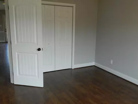 122 E Phillips Ave, Gaffney, SC 29341 photo 10