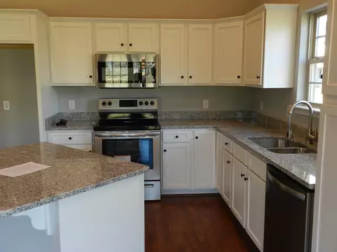 122 E Phillips Ave, Gaffney, SC 29341 photo 6