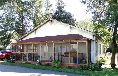 605 W 7th Ave, Easley, SC 29640 photo 1