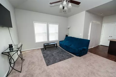 207 Crescent Cir, Duncan, SC 29334 photo 3