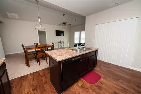 207 Crescent Cir, Duncan, SC 29334 photo 8