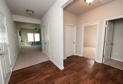 207 Crescent Cir, Duncan, SC 29334 photo 9