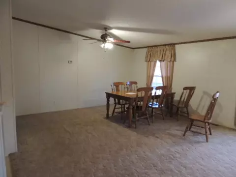 723 E Fleming Farm Dr, Inman, SC 29349 photo 3