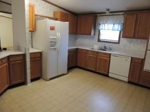 723 E Fleming Farm Dr, Inman, SC 29349 photo 4