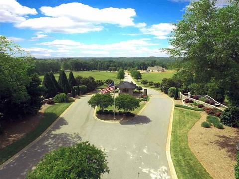 794 Ridgewater Dr, Chesnee, SC 29323 photo 2