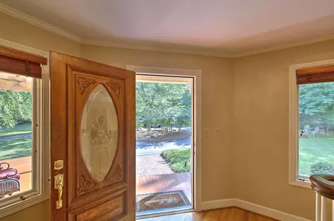 730 E Suber Rd, Greer, SC 29650 photo 2