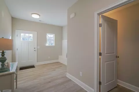 828 Chartwell Dr, Greer, SC 29650 photo 3