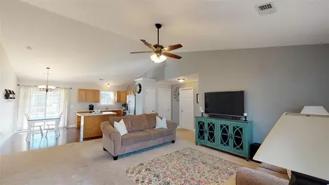 256 Spring, Duncan, SC 29334 photo 4