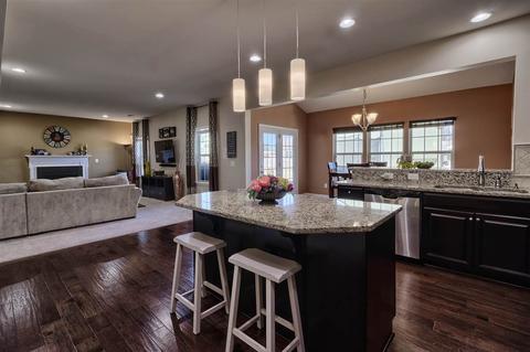 602 Windward Ln, Duncan, SC 29334 photo 4