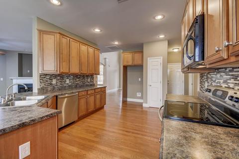 55 Rustcraft Dr, Greer, SC 29651 photo 6