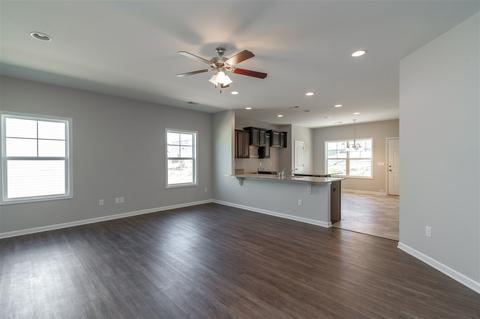 150 Viewmont Dr, Duncan, SC 29334 photo 3