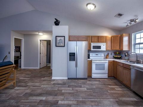 248 Spring, Duncan, SC 29334 photo 14