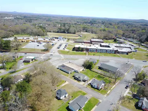 321 E Jefferies St, Gaffney, SC 29340 photo 8