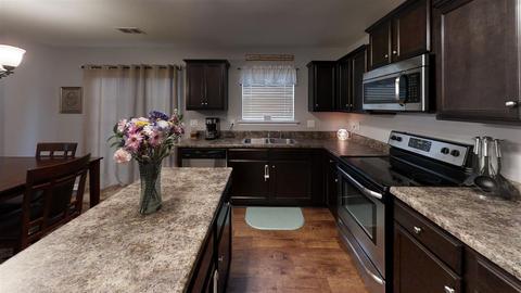 323 Brandon Oaks Dr, Moore, SC 29369 photo 5