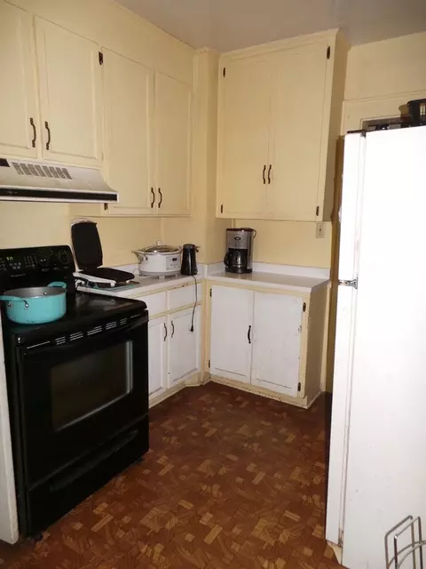605 E Montgomery St, Gaffney, SC 29340 photo 11