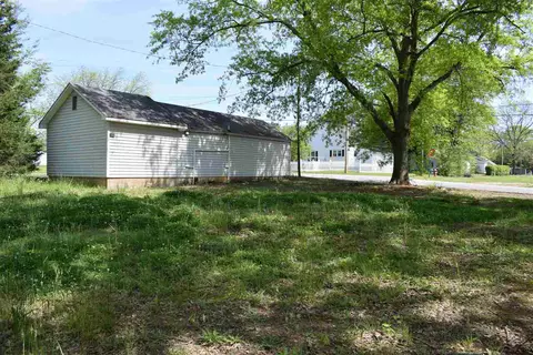 102 Mcdaniel Ave, Greer, SC 29651 photo 9