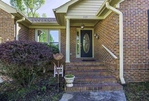 109 Saint Charles Ct, Moore, SC 29369 photo 2