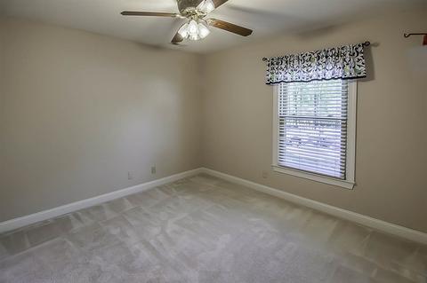 109 Saint Charles Ct, Moore, SC 29369 photo 16