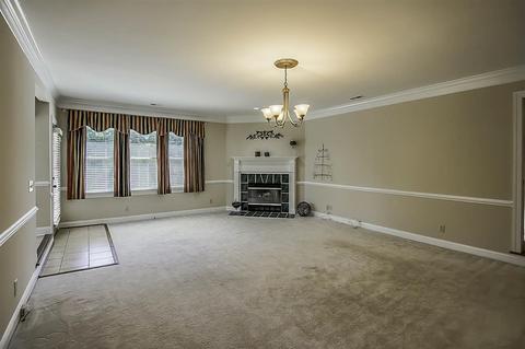 109 Saint Charles Ct, Moore, SC 29369 photo 11