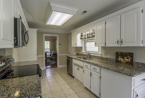 109 Saint Charles Ct, Moore, SC 29369 photo 10