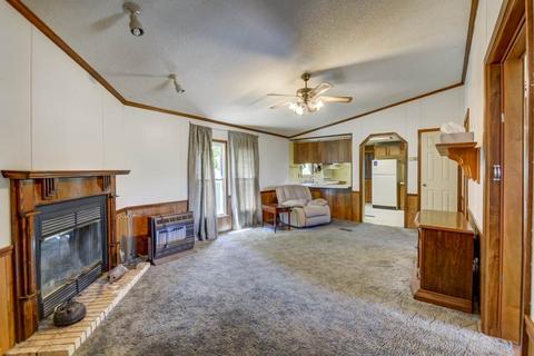 1375 Christopher Rd, Campobello, SC 29322 photo 6