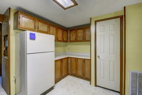1375 Christopher Rd, Campobello, SC 29322 photo 10