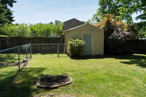 514 Mapleton Dr, Greenville, SC 29607 photo 2