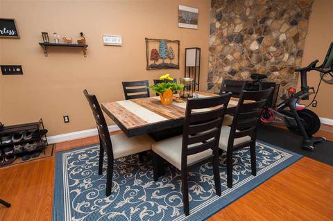 325 E Celestial Dr, Greer, SC 29651 photo 5