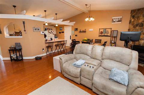 325 E Celestial Dr, Greer, SC 29651 photo 7
