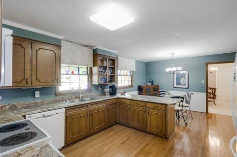 18 Rollingreen Rd, Greer, SC 29651 photo 9