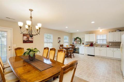 578 Hamilton Chase Dr, Moore, SC 29369 photo 3