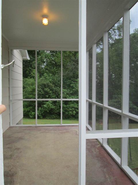 128 River Dr, Gaffney, SC 29340 photo 4