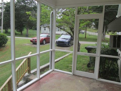 128 River Dr, Gaffney, SC 29340 photo 5