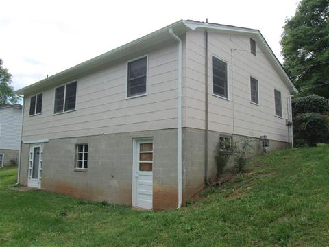 128 River Dr, Gaffney, SC 29340 photo 11
