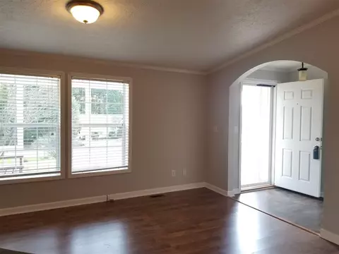 750 E Victor Hl, Duncan, SC 29334 photo 2