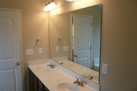 551 Chantry Ln, Moore, SC 29369 photo 6