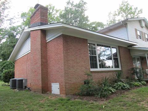 1402 E Frederick St, Gaffney, SC 29340 photo 3