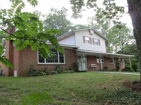 1402 E Frederick St, Gaffney, SC 29340 photo 2