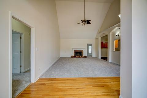 236 Saddlebrook Dr, Moore, SC 29369 photo 3