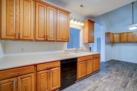 236 Saddlebrook Dr, Moore, SC 29369 photo 8