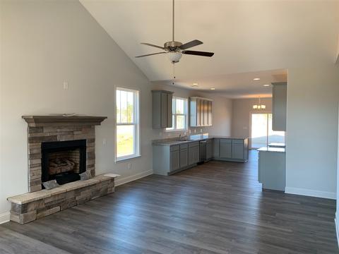 28 Tannery Dr, Greer, SC 29651 photo 9