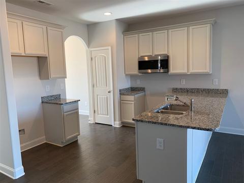 20 Tannery Dr, Greer, SC 29651 photo 4