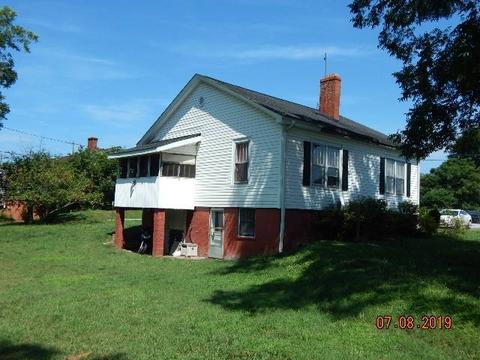 612 Hampton Rd, Greer, SC 29651 photo 3