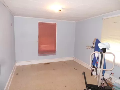 409 E Nott St, Gaffney, SC 29340 photo 8