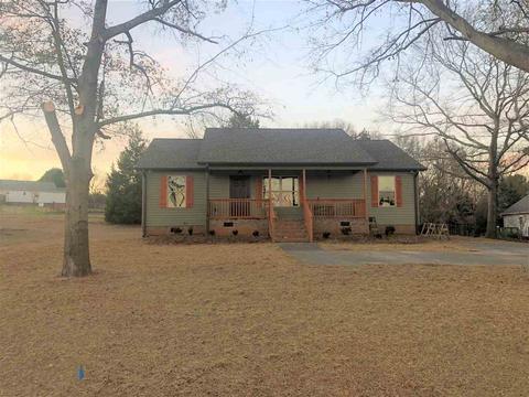 207 Red Hawk Dr, Campobello, SC 29322 photo 2