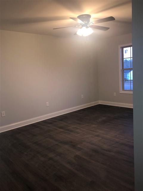 207 Red Hawk Dr, Campobello, SC 29322 photo 8