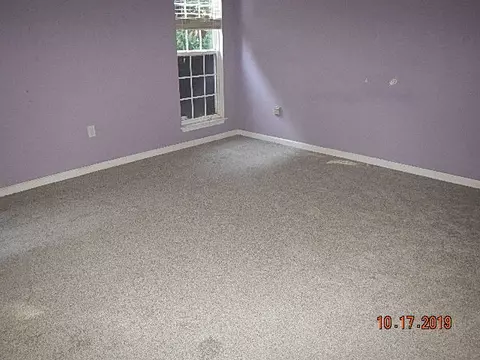 205 Highgate Cir, Greer, SC 29650 photo 3