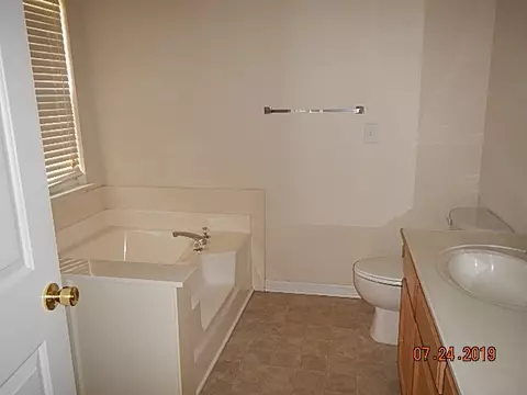 205 Highgate Cir, Greer, SC 29650 photo 8