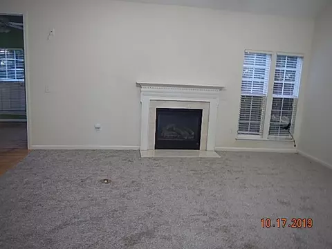 205 Highgate Cir, Greer, SC 29650 photo 4